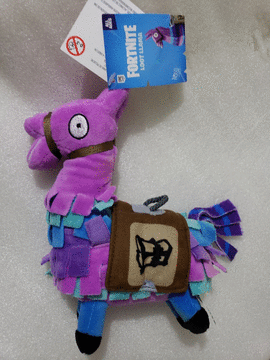 FORTNITE LOOT LLAMA