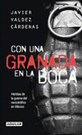CON UNA GRANADA EN LA BOCA